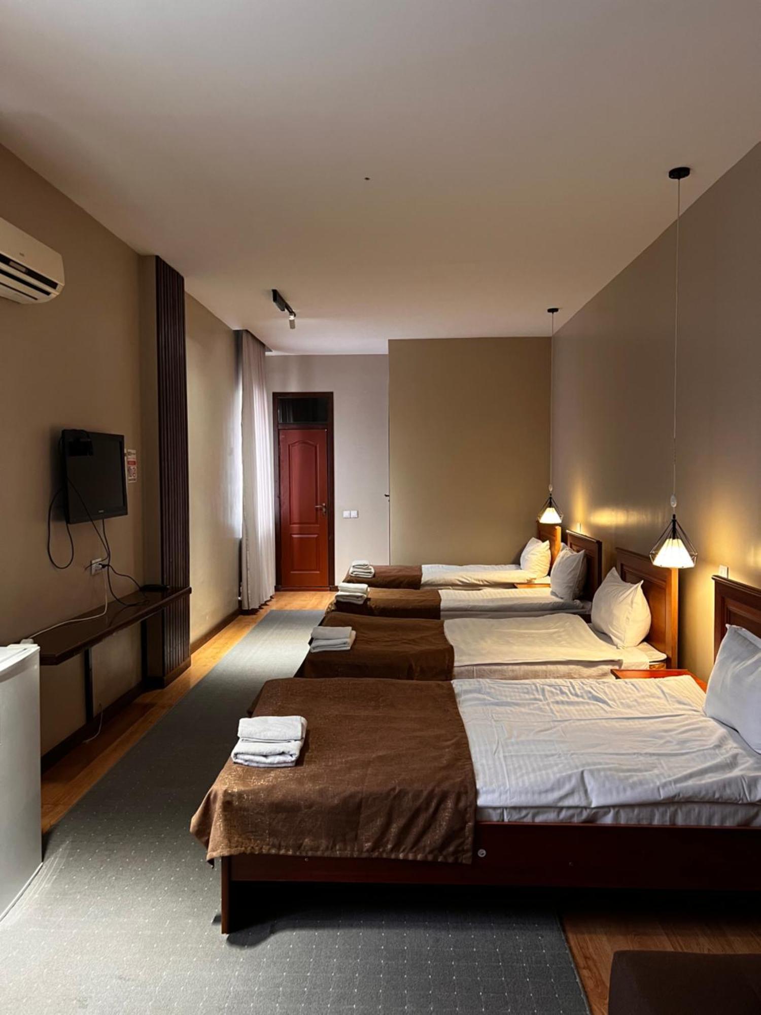 Salam Hotel Osh Dış mekan fotoğraf